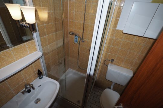 Badezimmer DG