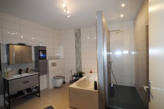 Badezimmer EG