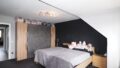 Schlafzimmer DG